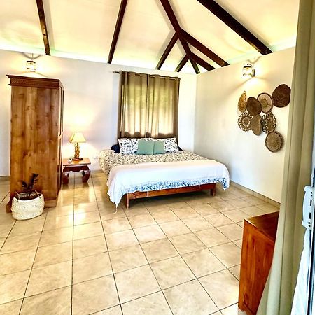 O'Coco Bungalow- Breathtaking Waterfront Views, Endless Memories Paea المظهر الخارجي الصورة
